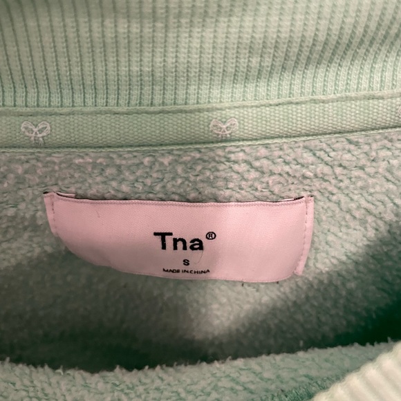 TNA crewneck - Picture 2 of 2